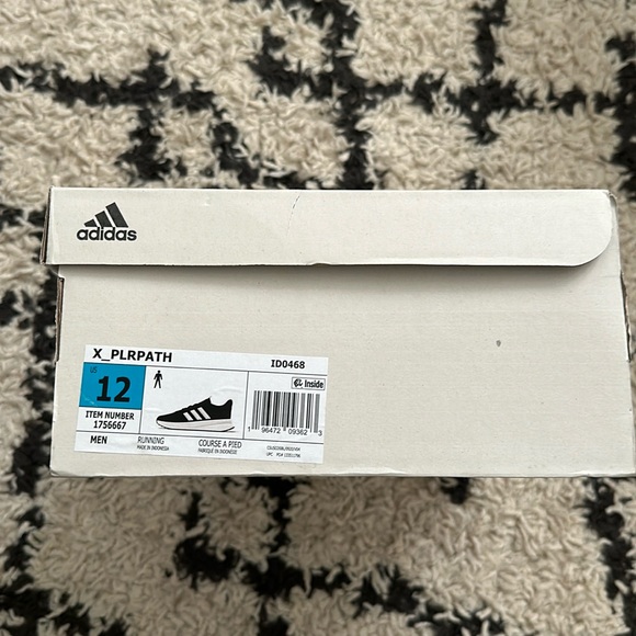 NWT • adidas • cloud foam comfort running shoes - Picture 4 of 8